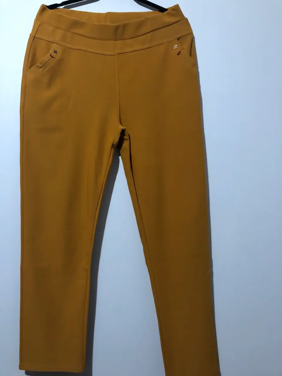 Pantalones mostaza de mujer