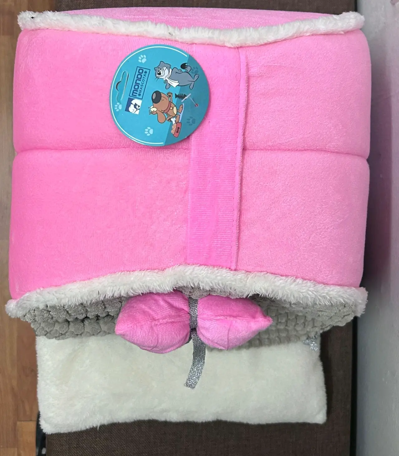 Cama para mascota con lazo rosa - miniatura 4