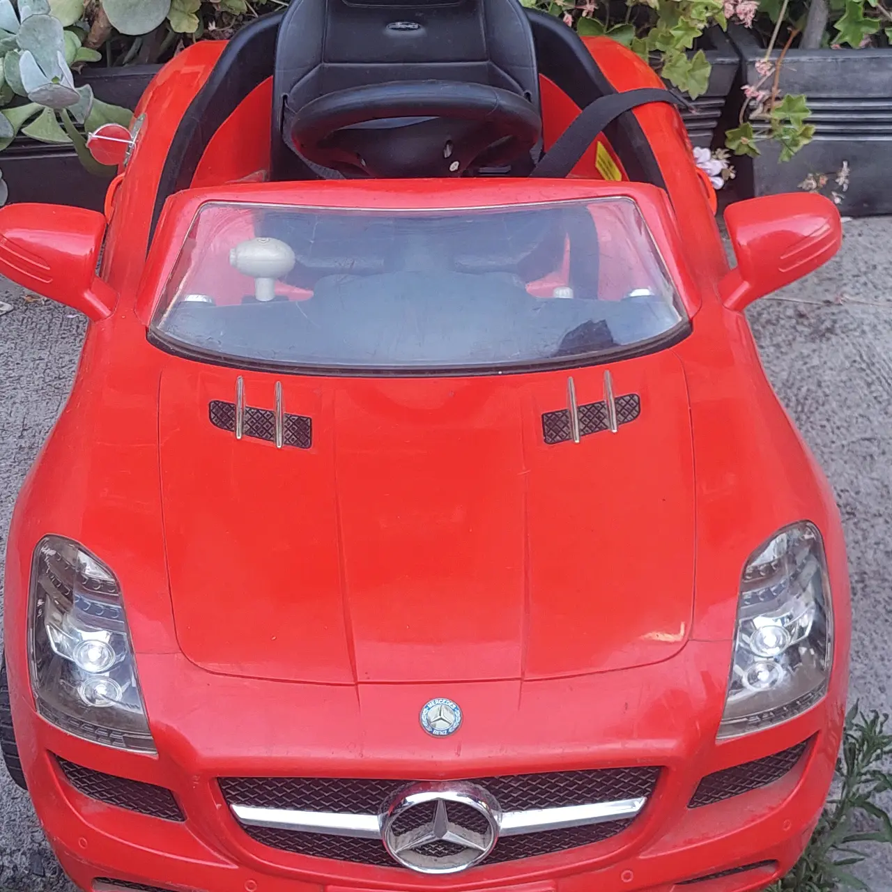 Auto a batería infantil rojo - miniatura 3