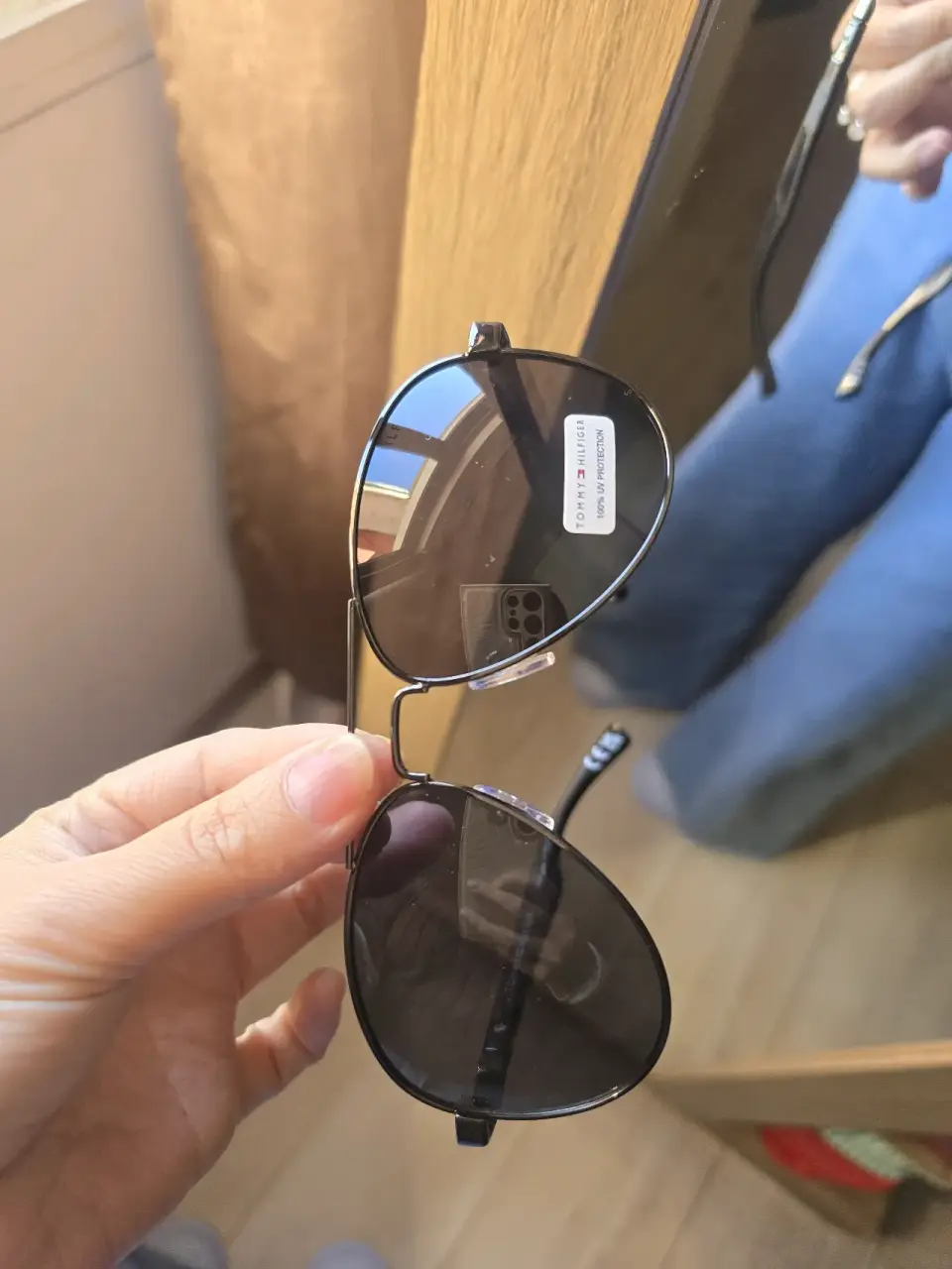 Gafas sol aviador negros tommy - miniatura 2