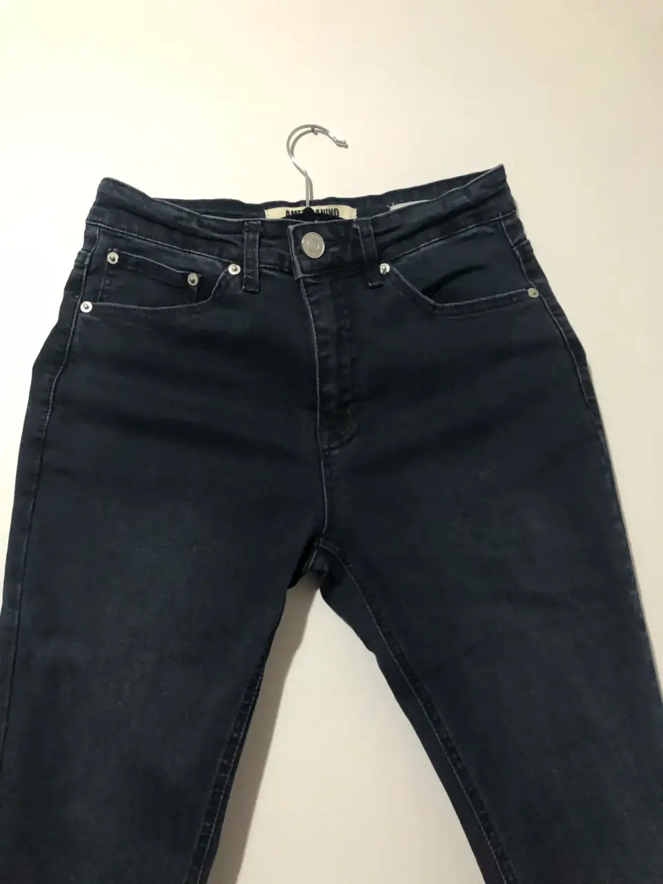 Jeans oscuros mujer