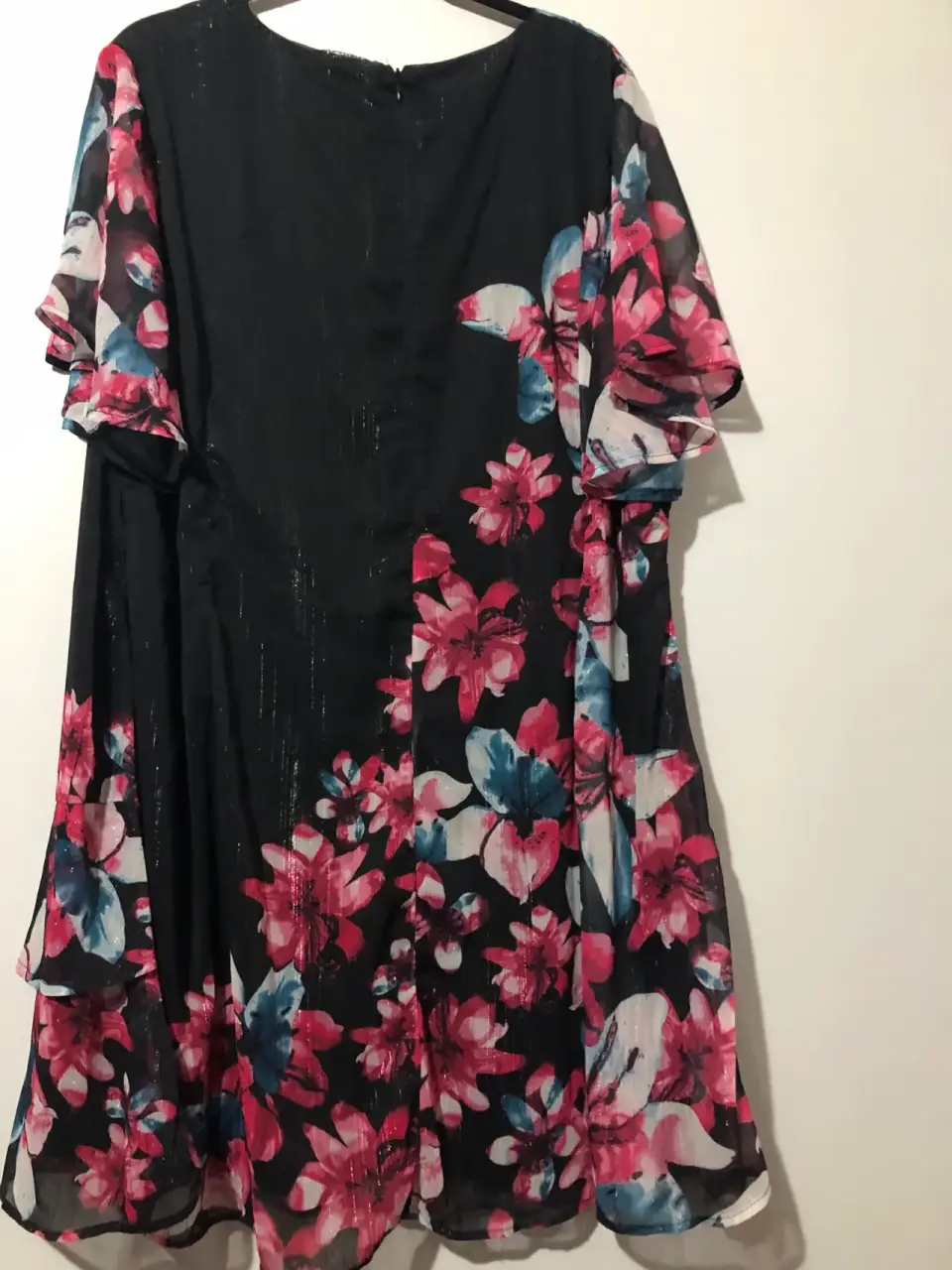 Vestido floral negro y rosado - miniatura 2
