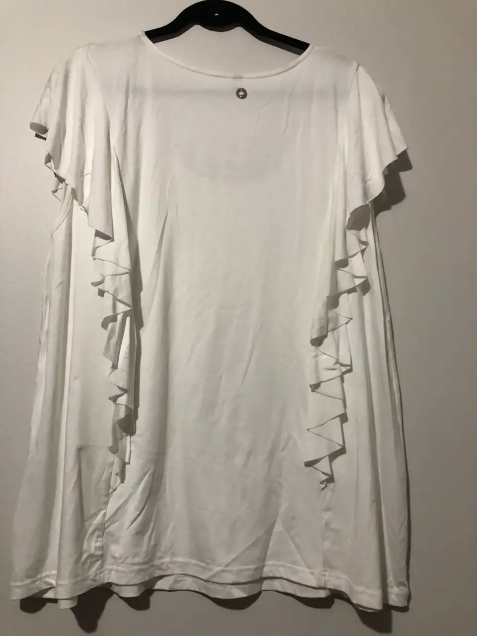 Polera blanca con volantes - miniatura 2