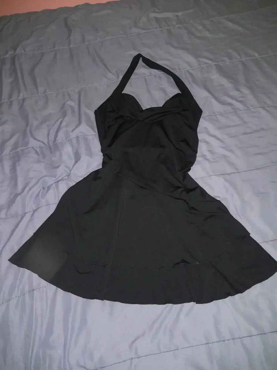 Vestido negro corto - miniatura 2