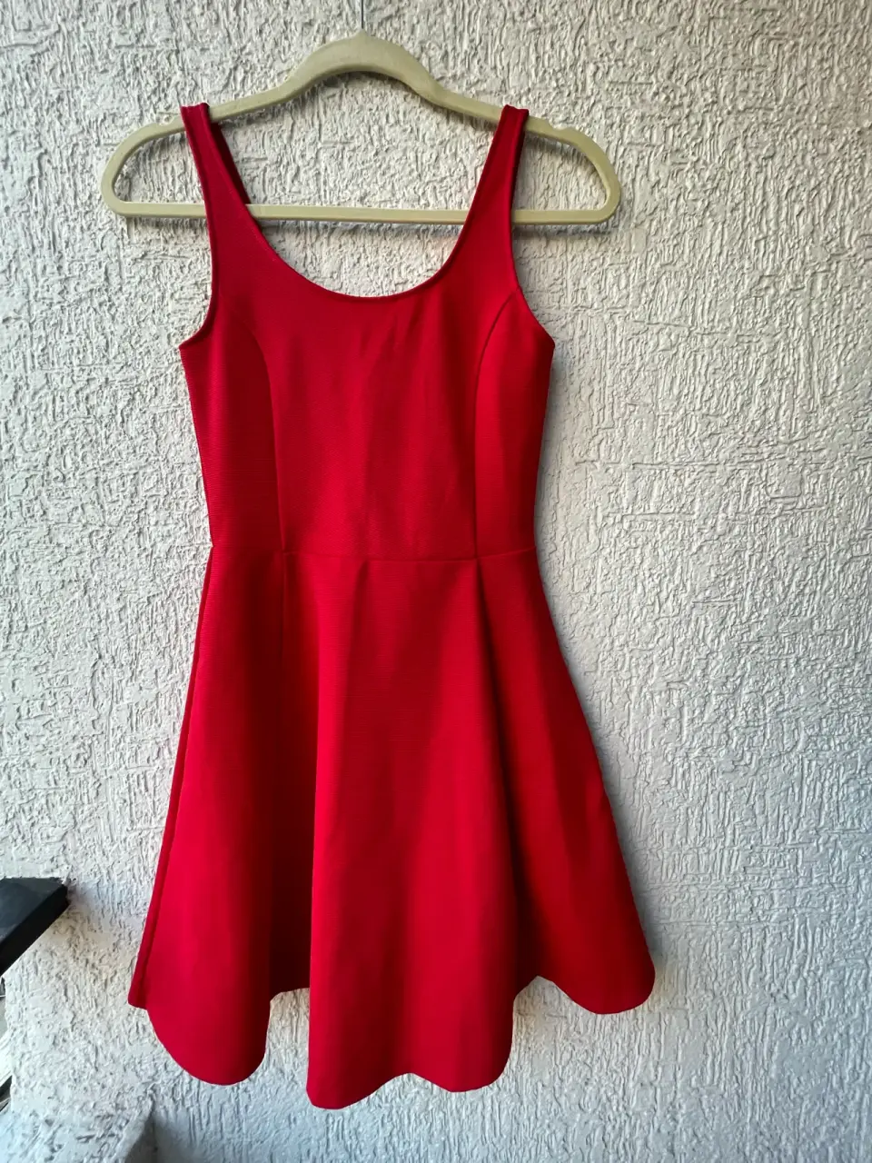 Vestido rojo casual - miniatura 1