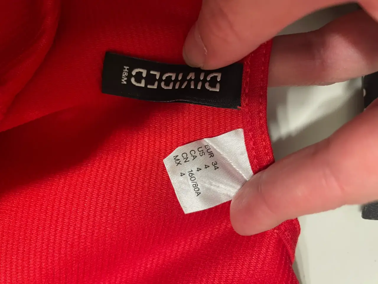 Vestido rojo casual - miniatura 2