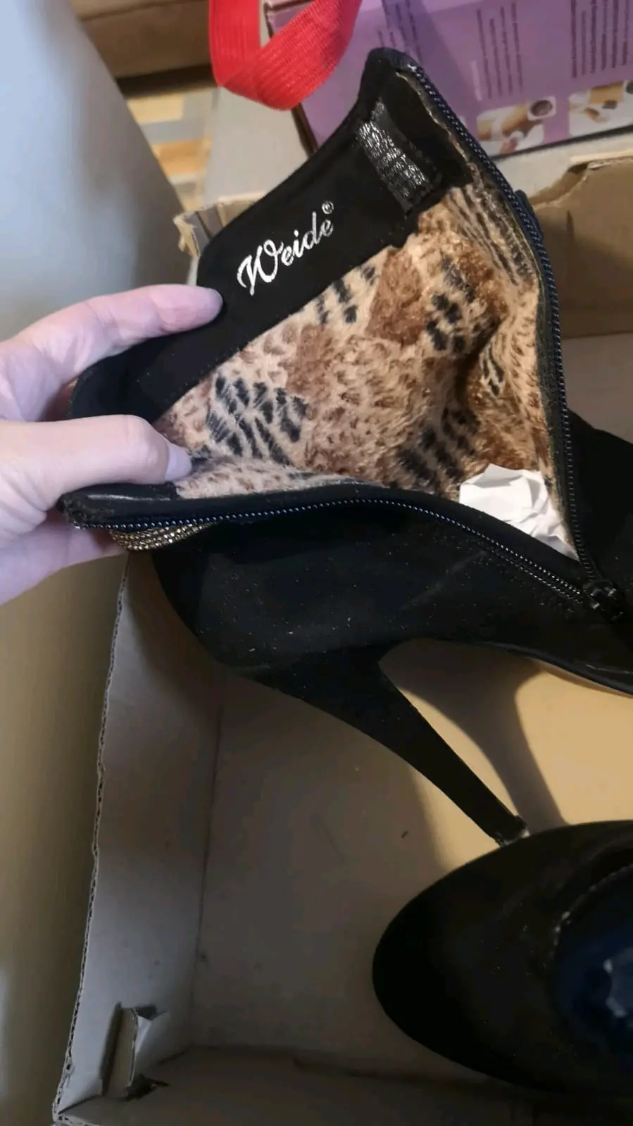 Botines negros con detalles brillantes - miniatura 2