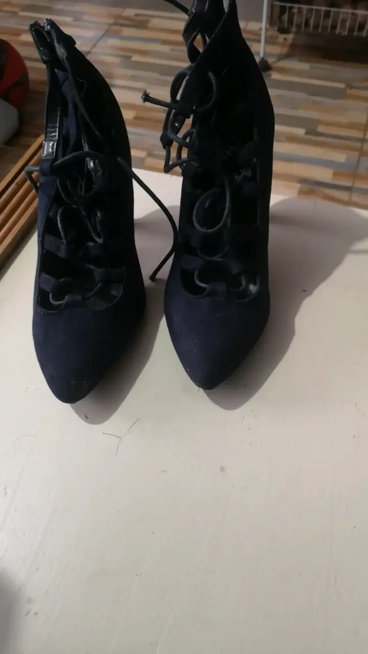 Zapatos de taco alto azul - miniatura 2