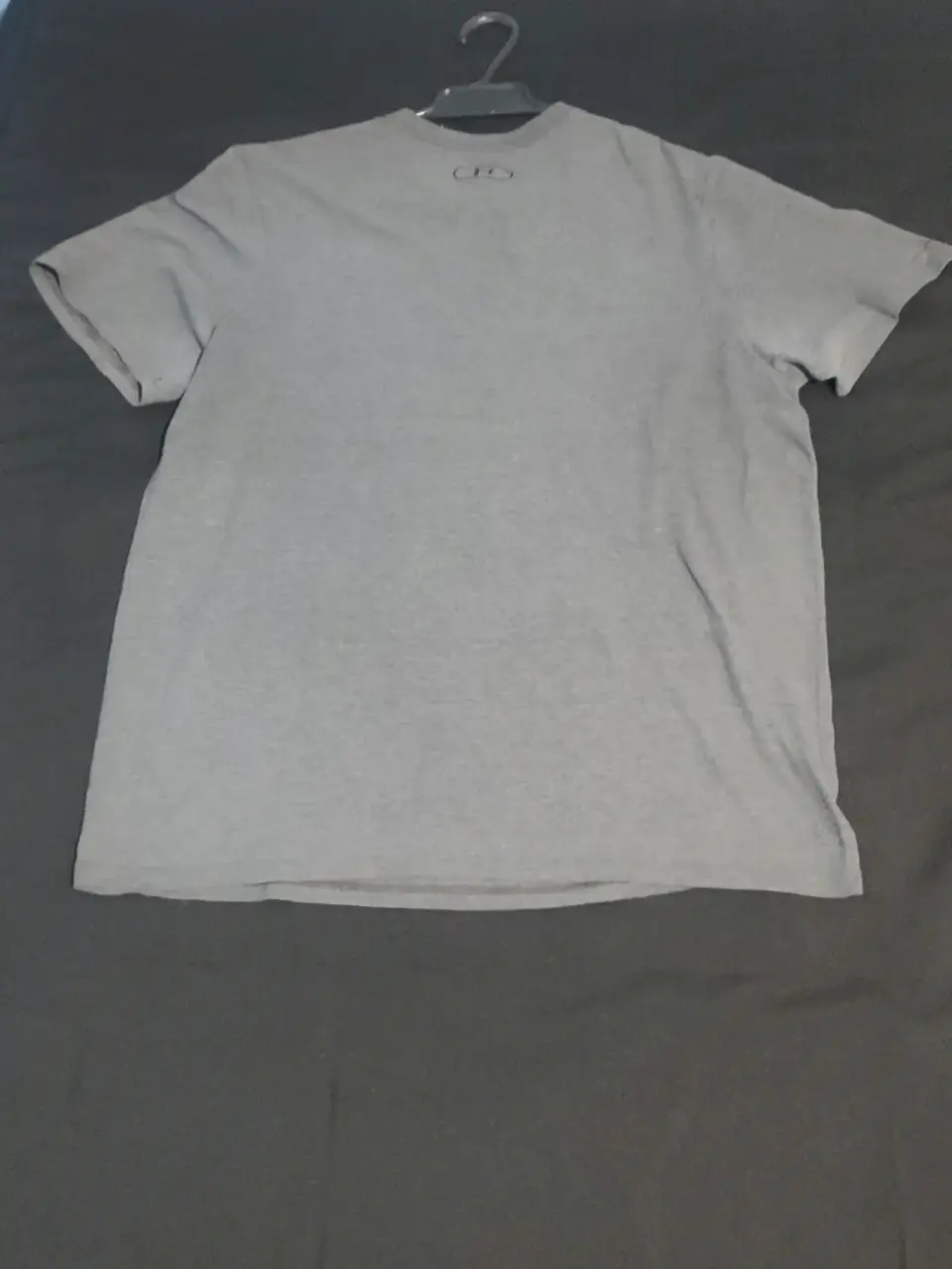 Polera gris Under Armour - miniatura 2