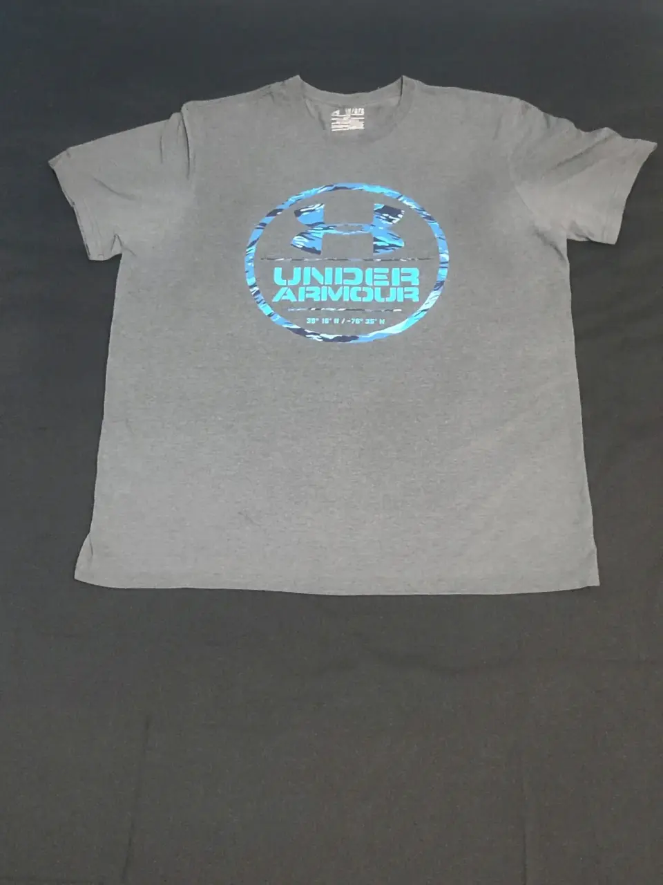 Polera gris Under Armour - miniatura 4