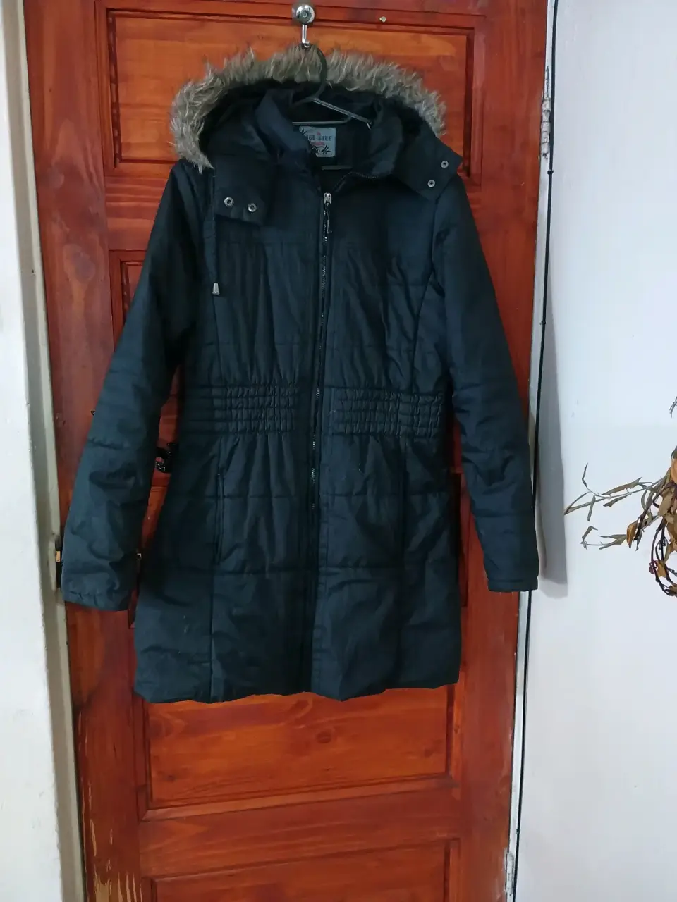 Parka larga muy abrigadora - miniatura 2