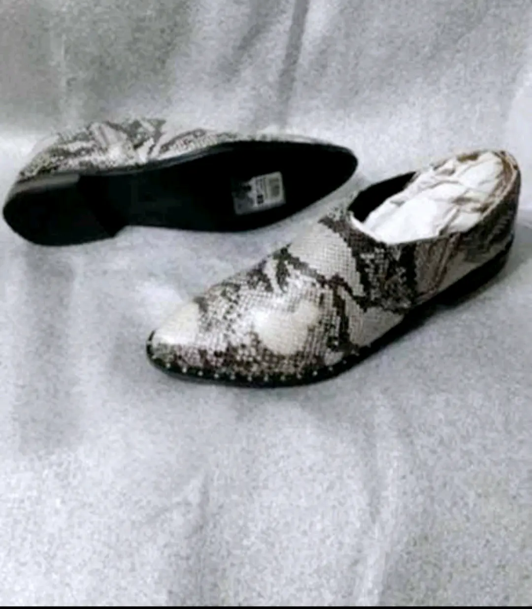 Zapatos de piel con diseño serpiente - miniatura 4