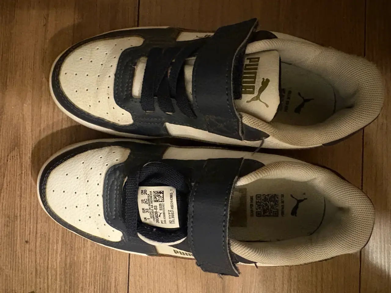 Zapatillas deportivas blancas y azules - miniatura 3