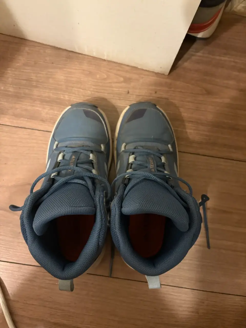 Zapatillas Adidas de montaña azules