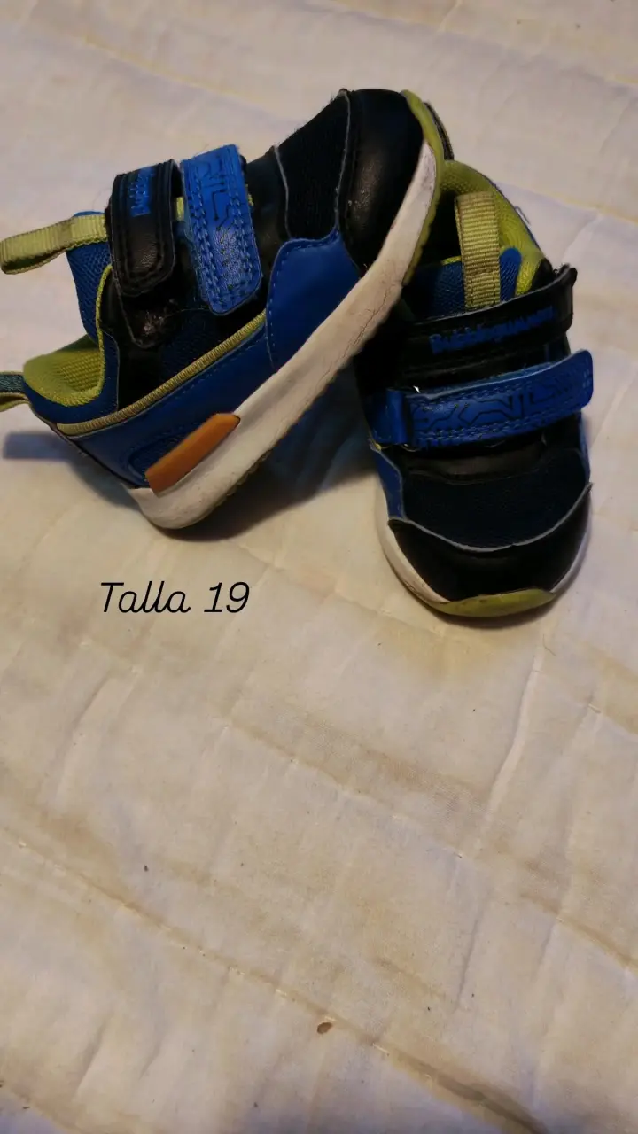 Zapatillas de niño azul T19
