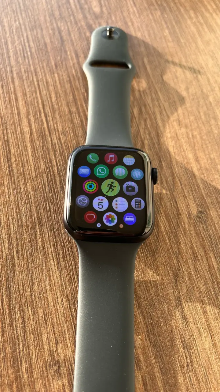 Apple Watch SE 3 GPS+CELL 44mm ML (1 mes de uso) - miniatura 1