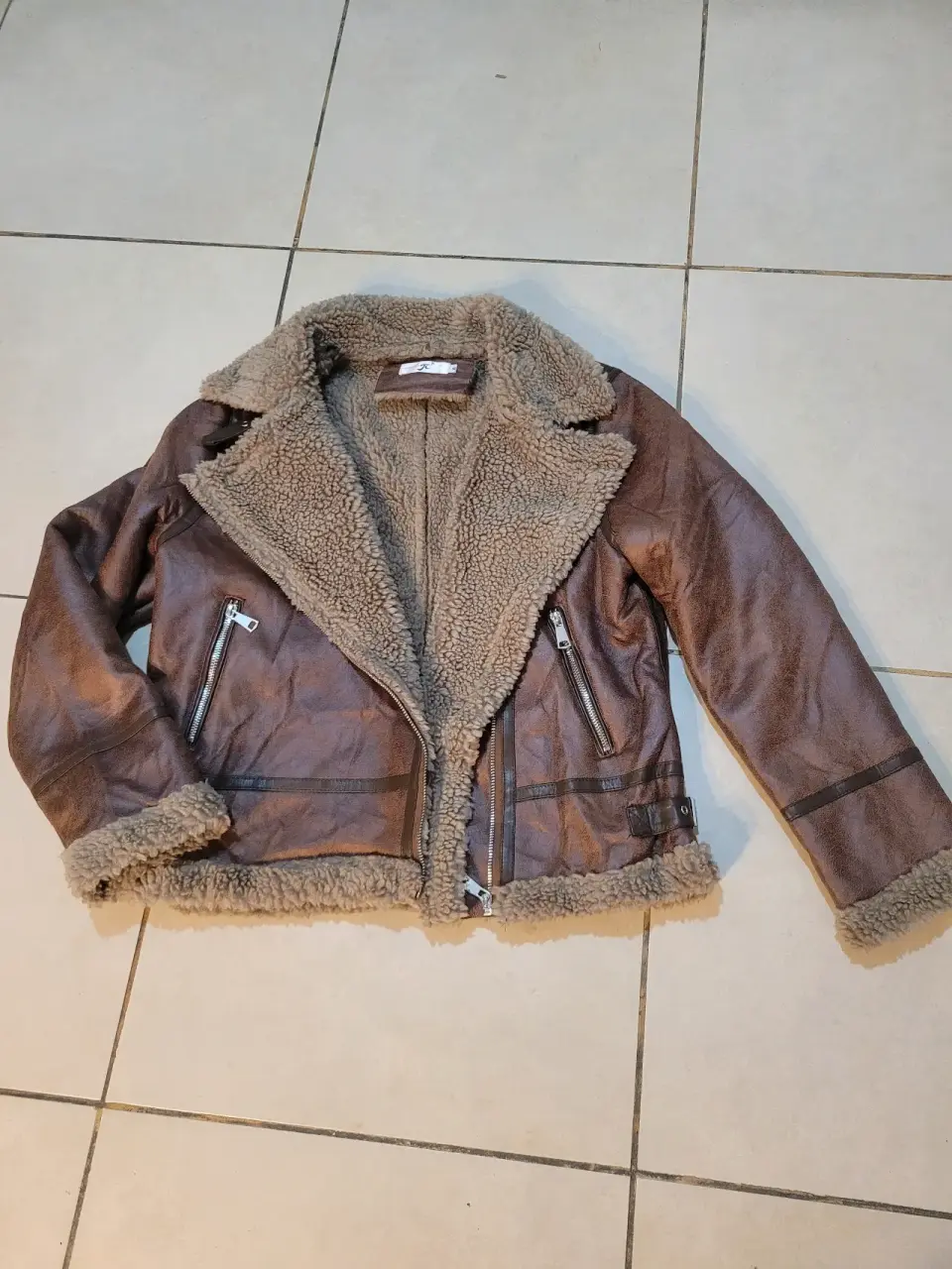 Chaqueta de cuero marrón con forro - miniatura 2
