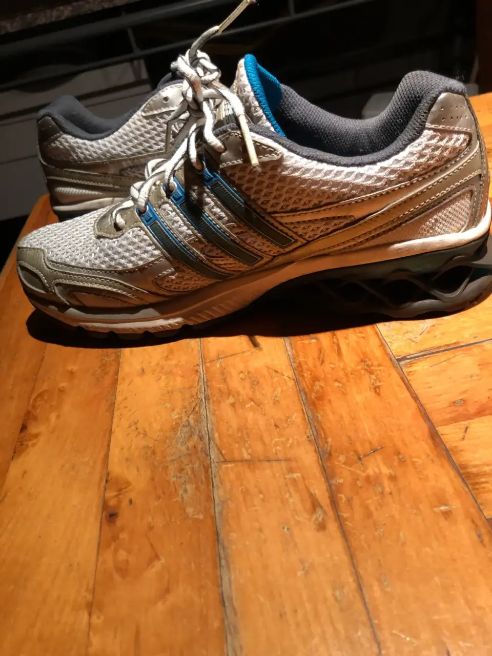 Zapatillas deportivas blancas - miniatura 2