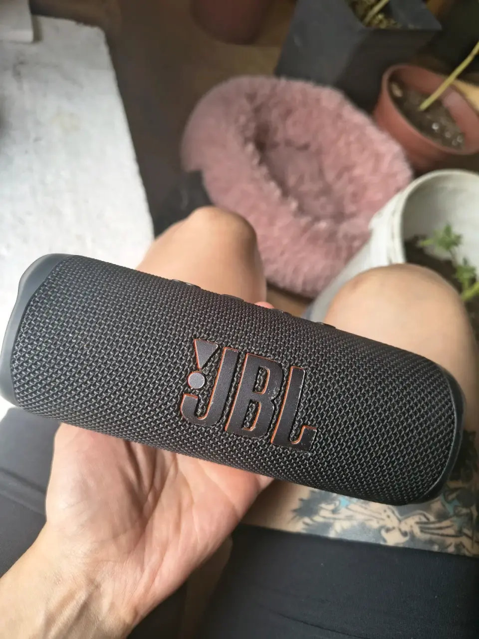 Parlante portátil JBL negro - miniatura 2
