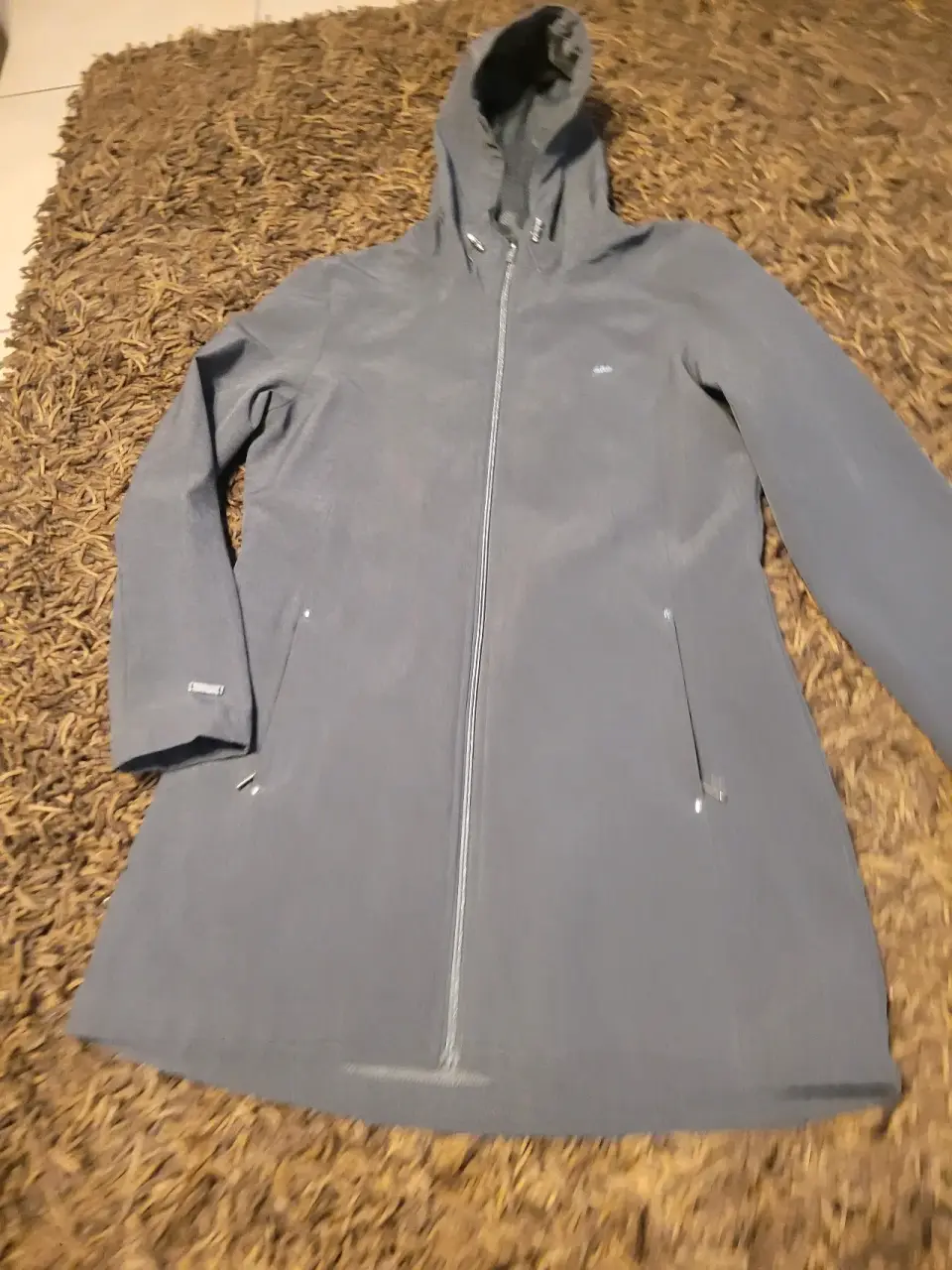 Parka gris con capucha - miniatura 2