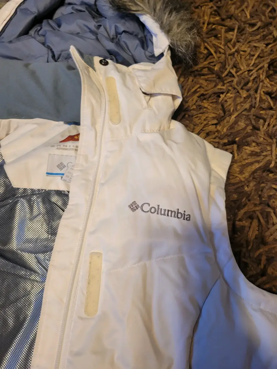Chaleco Columbia blanco con capucha - miniatura 4