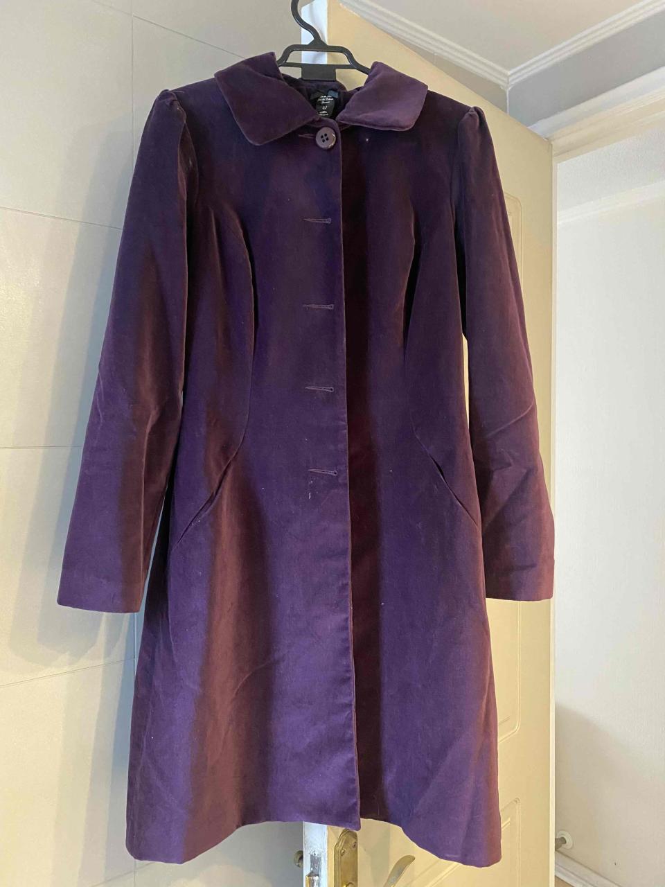 Abrigo largo rojo, negro, morado y café - miniatura 3