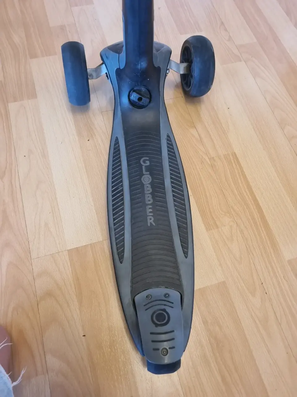 Scooter plegable negro - miniatura 5
