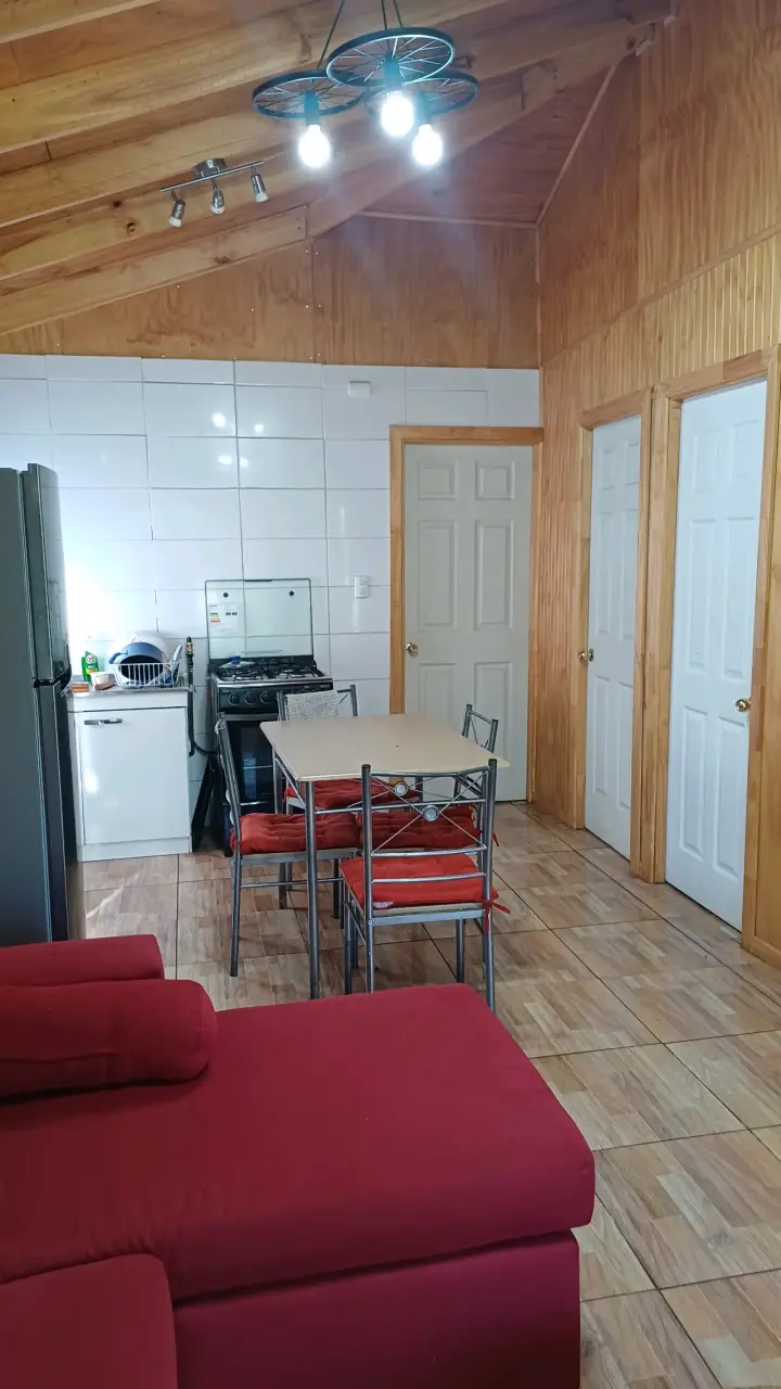 Se arrienda cabaña mensual con piscina en parcela. - miniatura 3