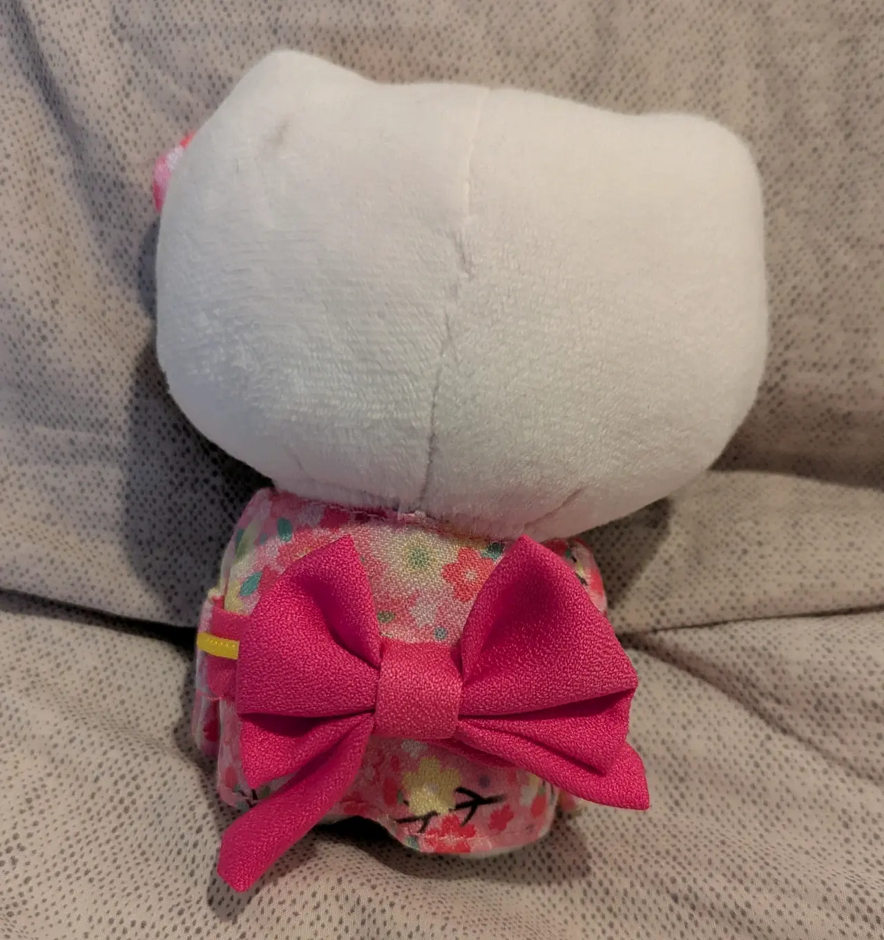 Peluche Hello Kitty de Japón - miniatura 2