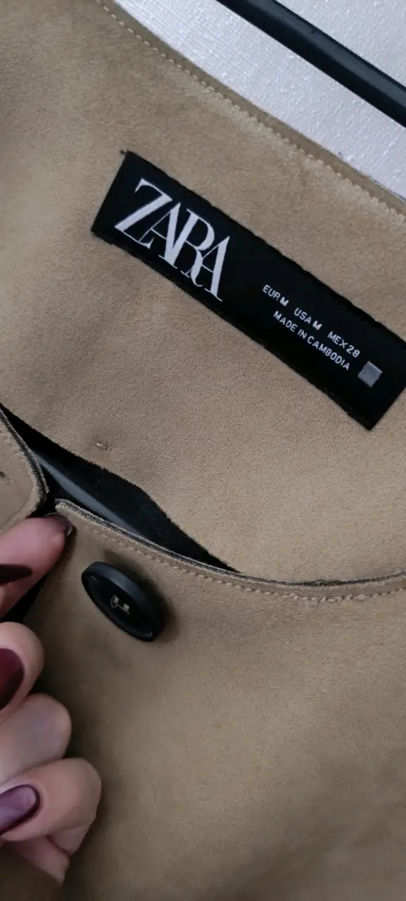 Chaqueta beige Zara Nueva - miniatura 3