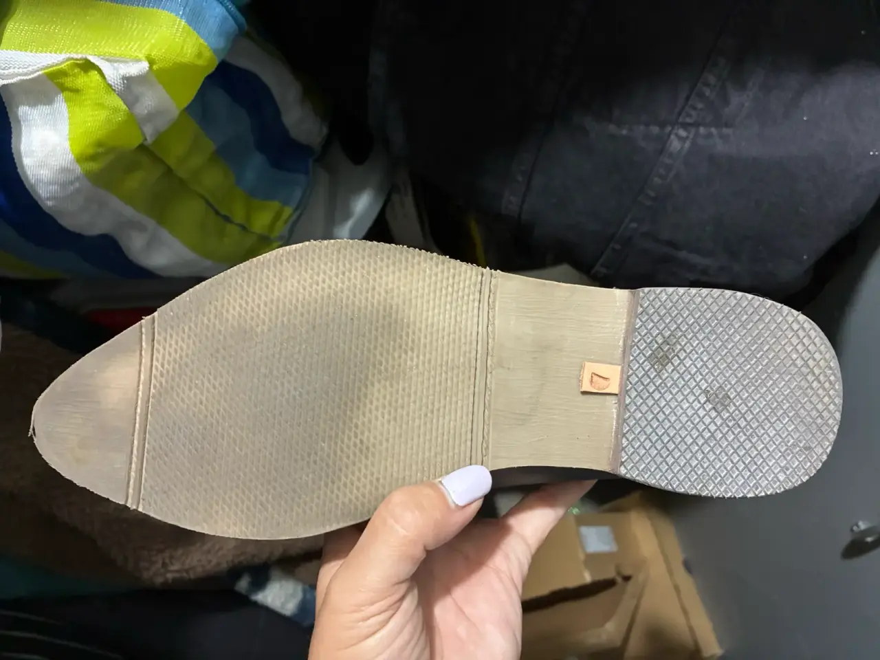 Zapato de cuero negro - miniatura 2