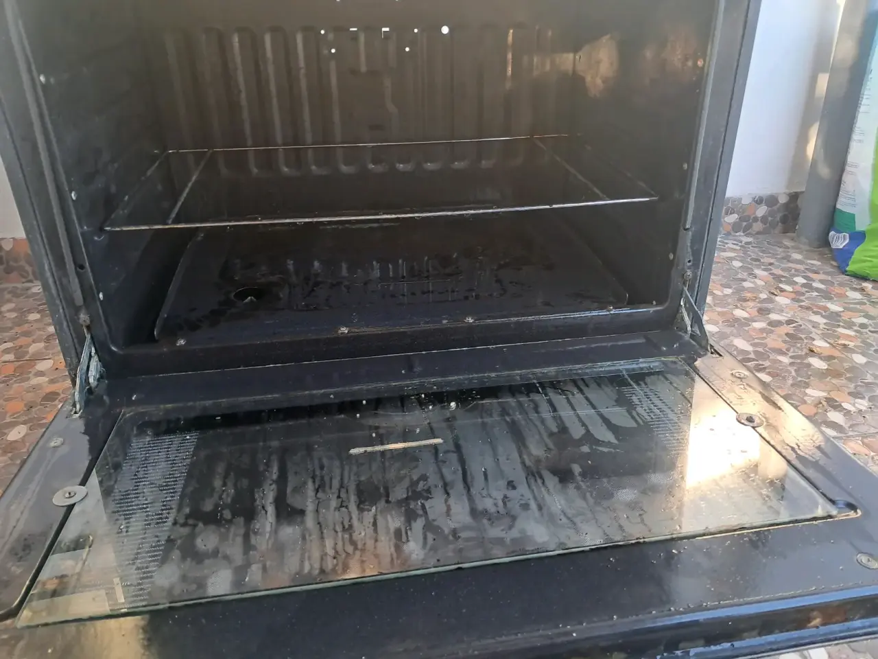 Cocina a gas con horno - miniatura 3