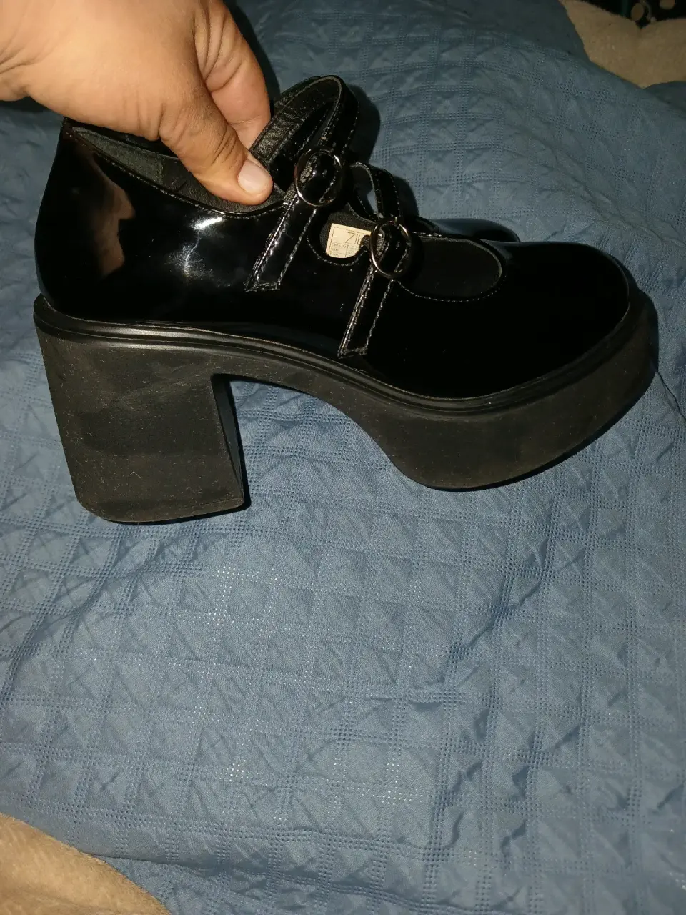 Zapatos de charol negros - miniatura 2