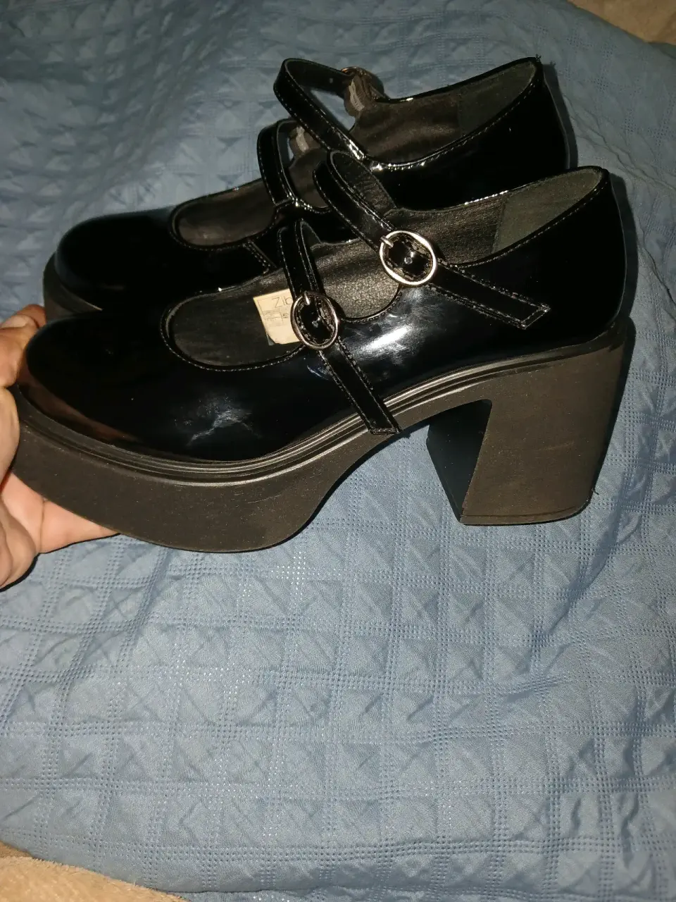 Zapatos de charol negros - miniatura 3