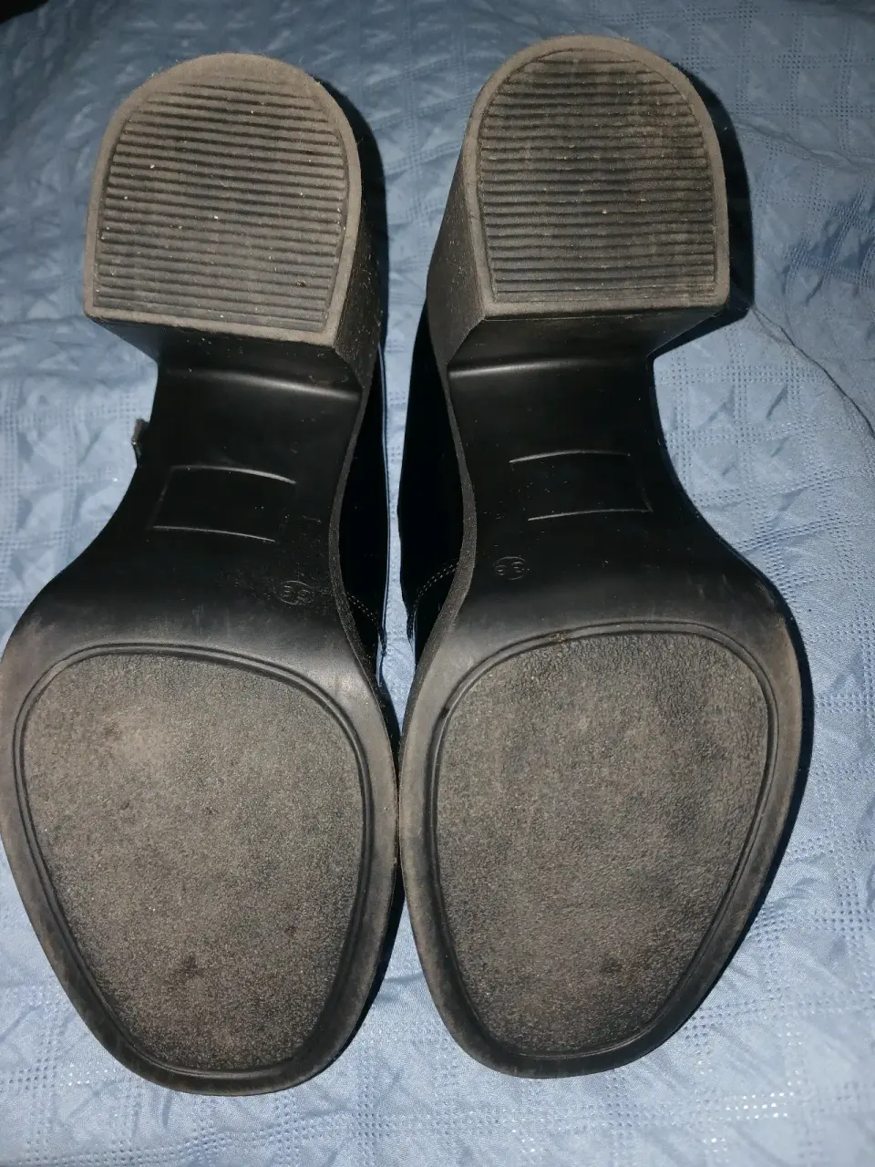 Zapatos de charol negros - miniatura 5
