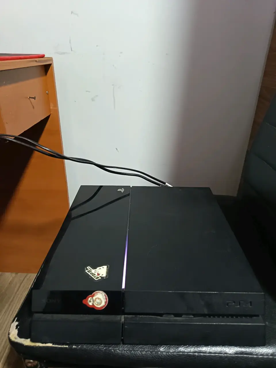 Consola PS4 usada - miniatura 1