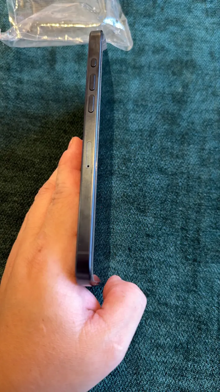Vendo iPhone 15 pro Max - miniatura 2