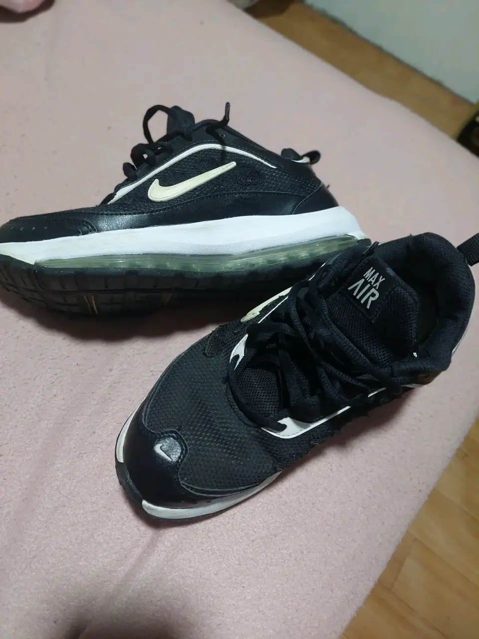 Zapatillas deportivas negras Nike - miniatura 2