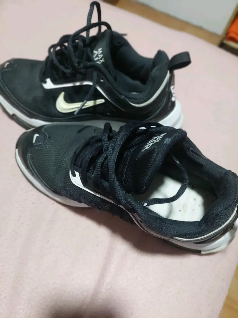 Zapatillas deportivas negras Nike - miniatura 3