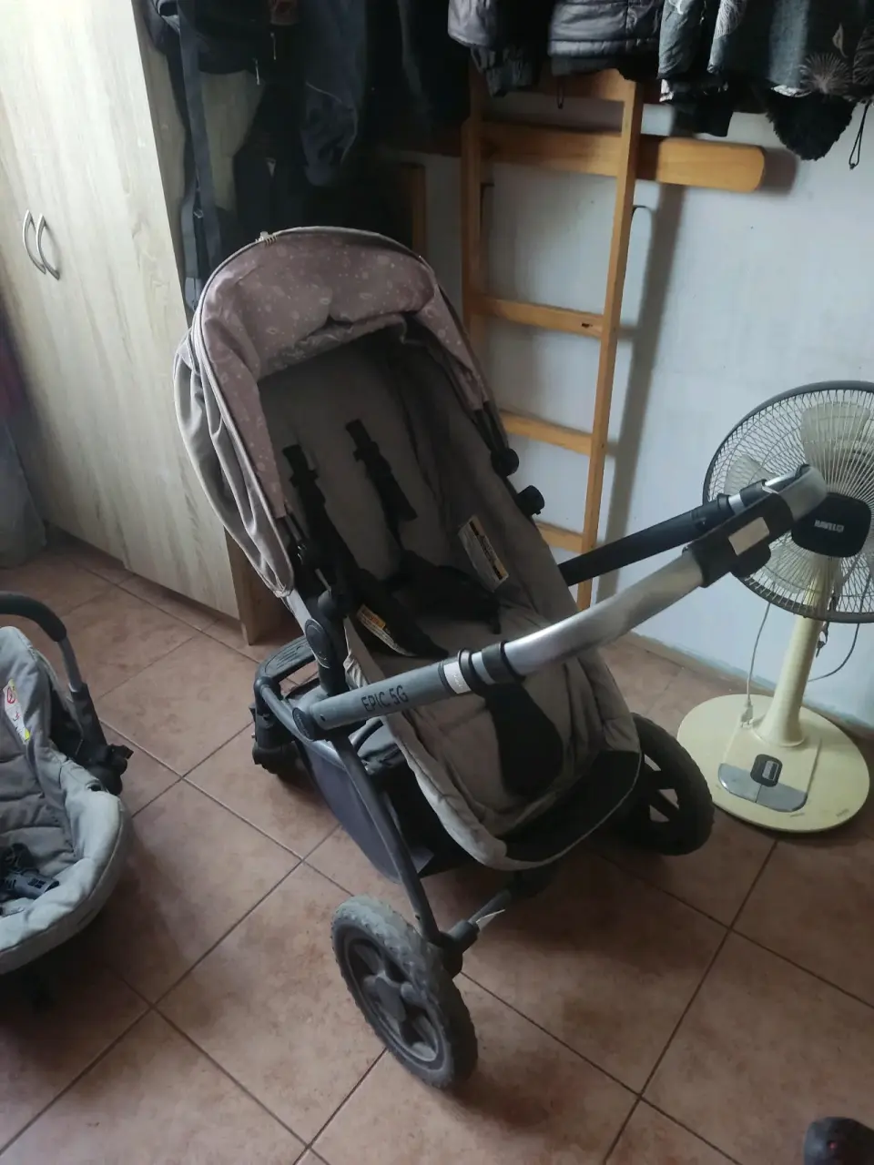 Coche de bebé Epic SP gris - miniatura 2
