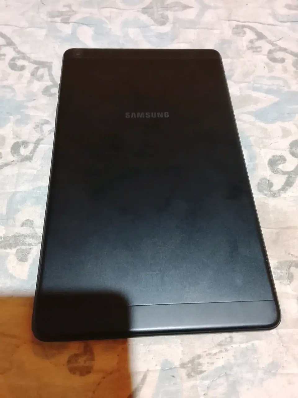 Tablet negra de 10 pulgadas - miniatura 2