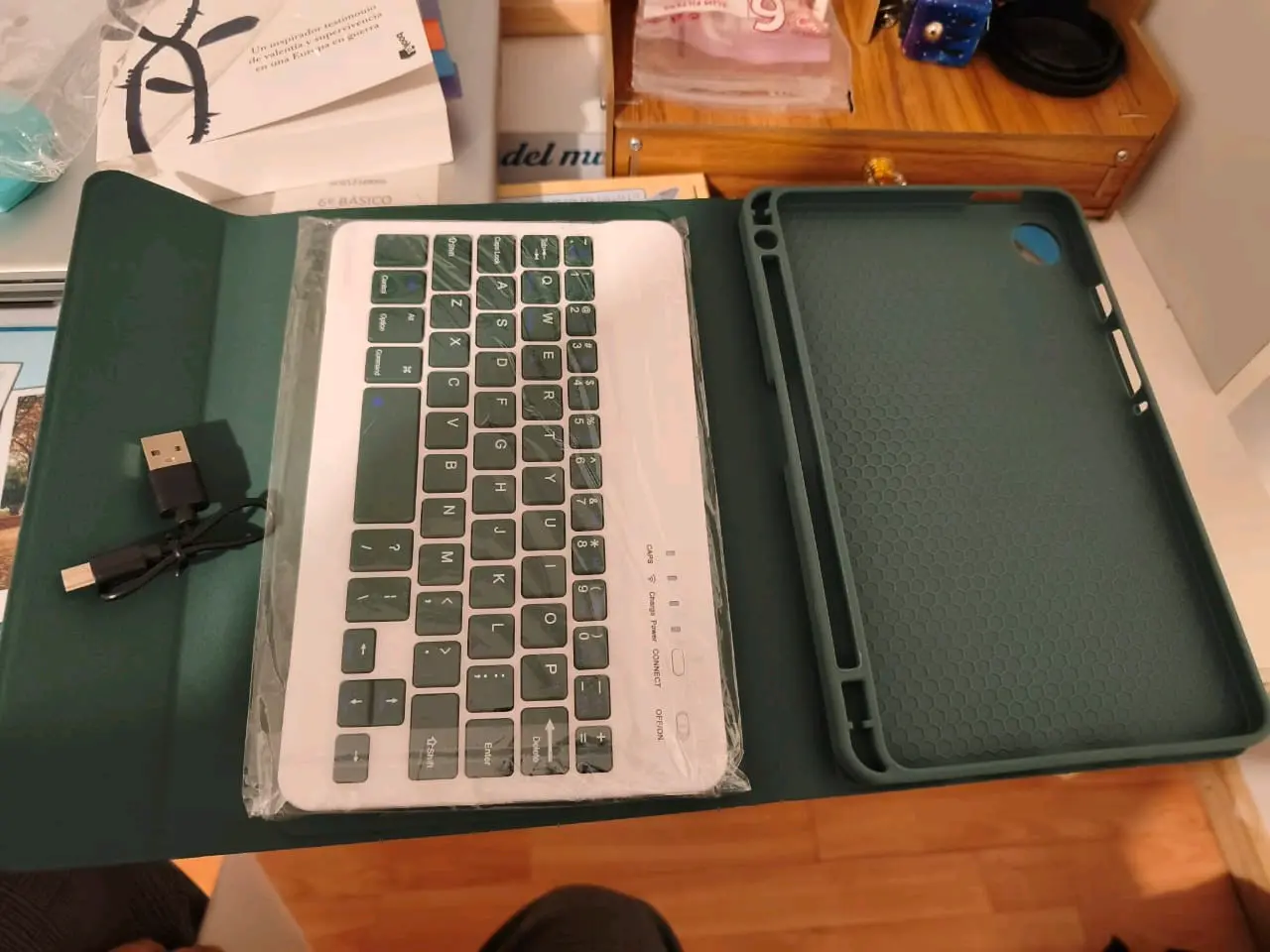 Funda+Teclado Galaxy Tab A9 - miniatura 1