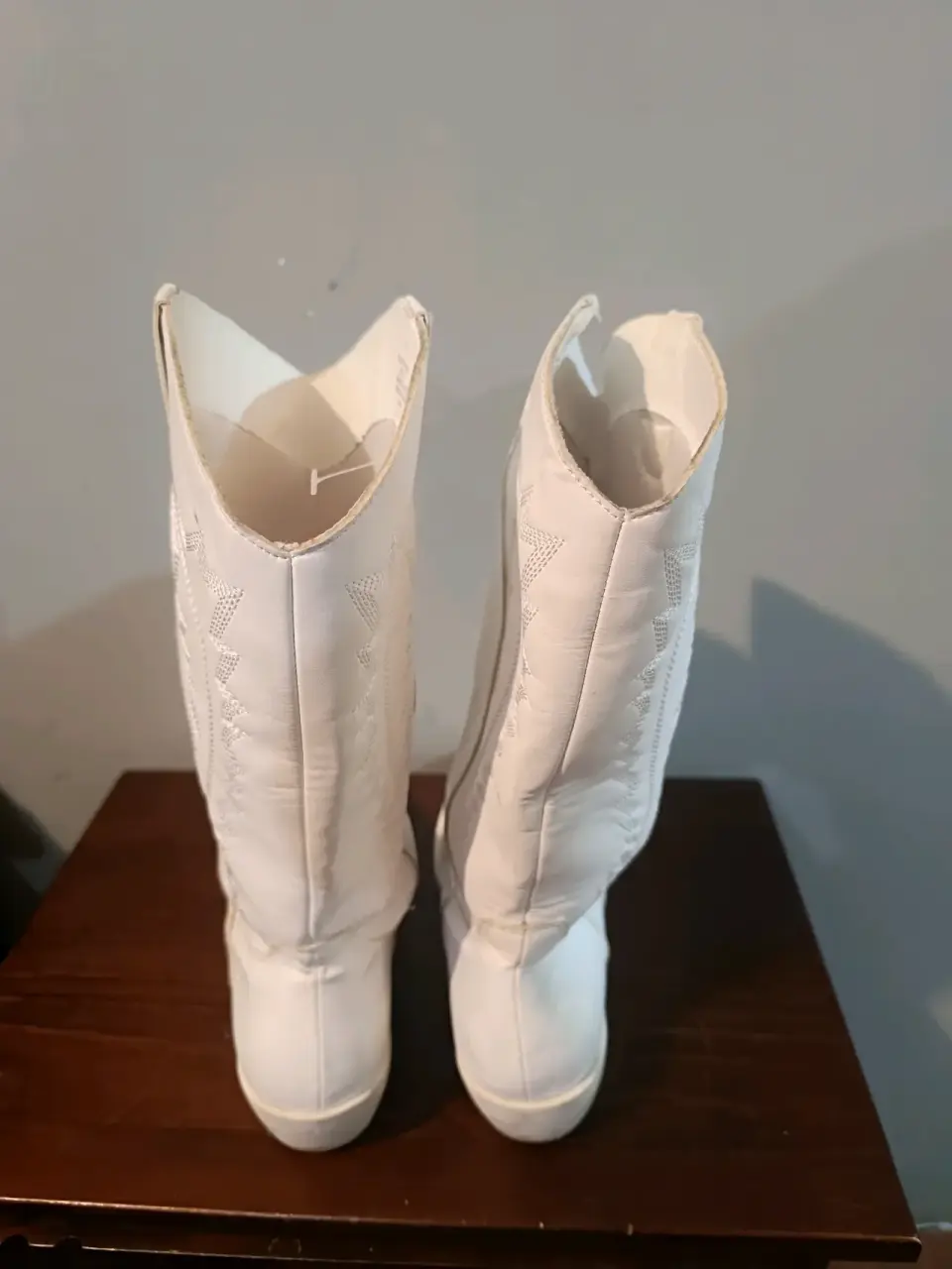 Botas vaqueras blancas - miniatura 3
