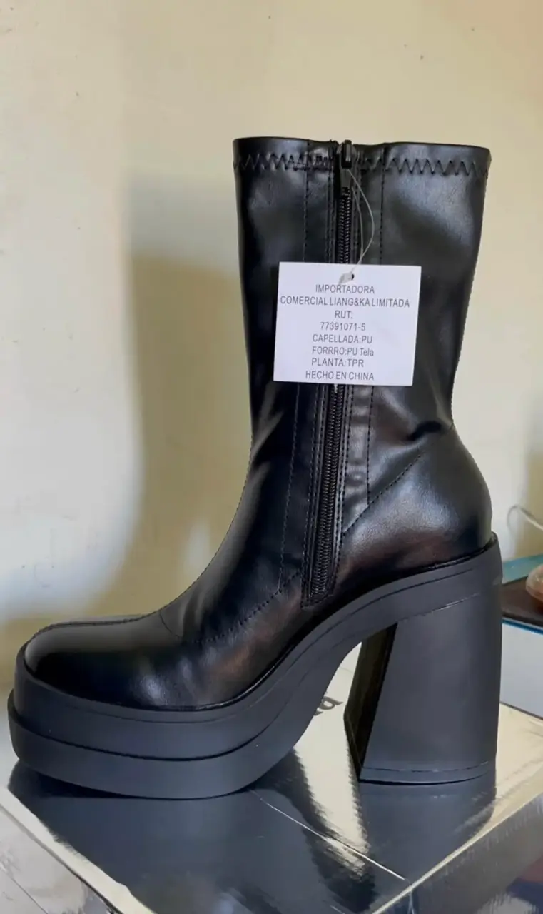 Botas negras de plataforma - miniatura 2