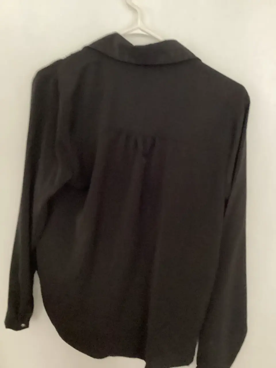 Camisa negra de botones - miniatura 5