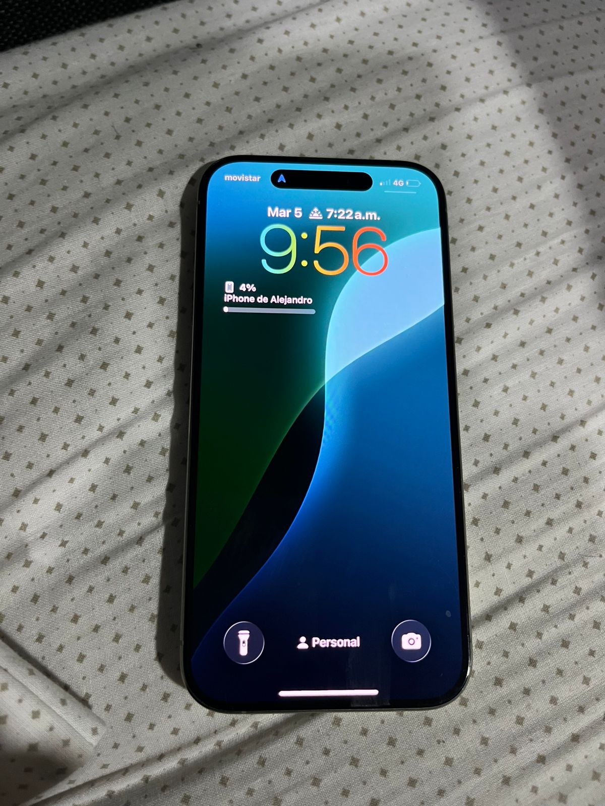 iPhone en buen estado - miniatura 1