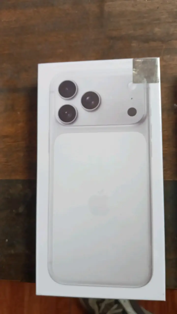 3  iPhone17 Pro Max y 1 Apple Watch ultra. - miniatura 3