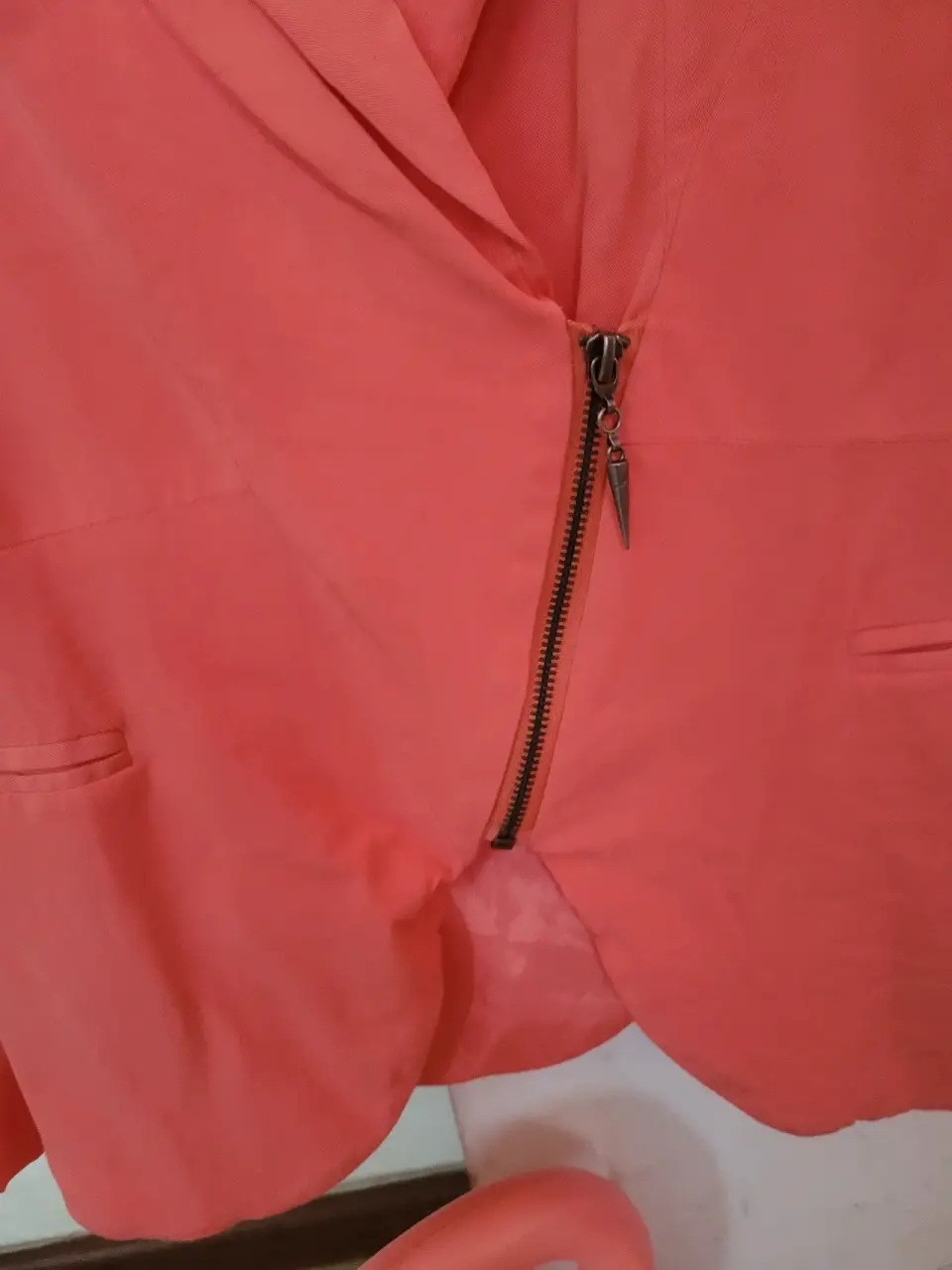 Blazer coral con cierre - miniatura 2