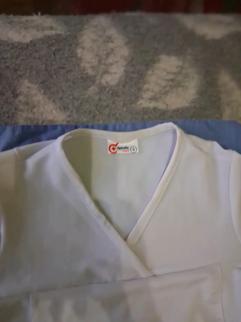 Blusa médica blanca - miniatura 3