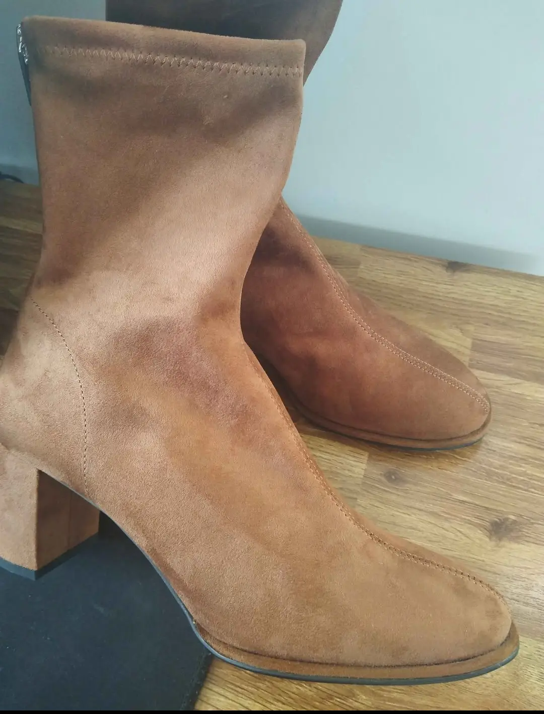 Botines de gamuza marrón